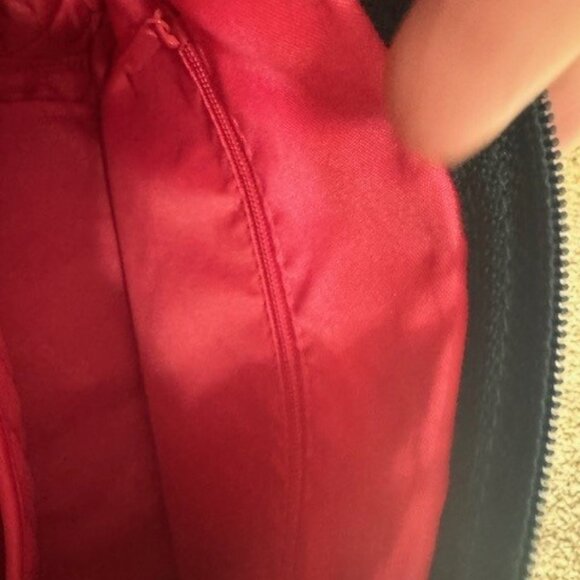 VERA BRADLEY: Next-to-New Paisley Purse - Picture 9 of 10